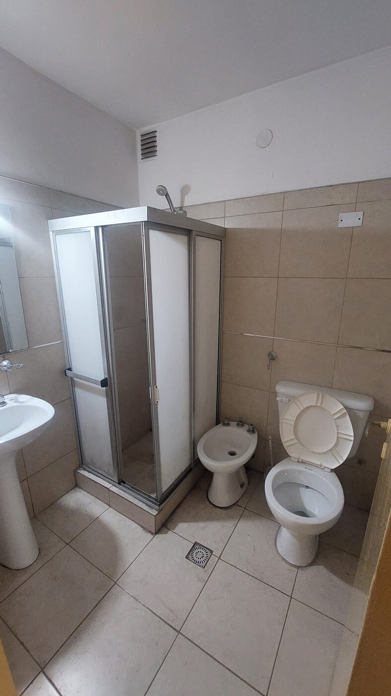 Baño original antes de la reforma