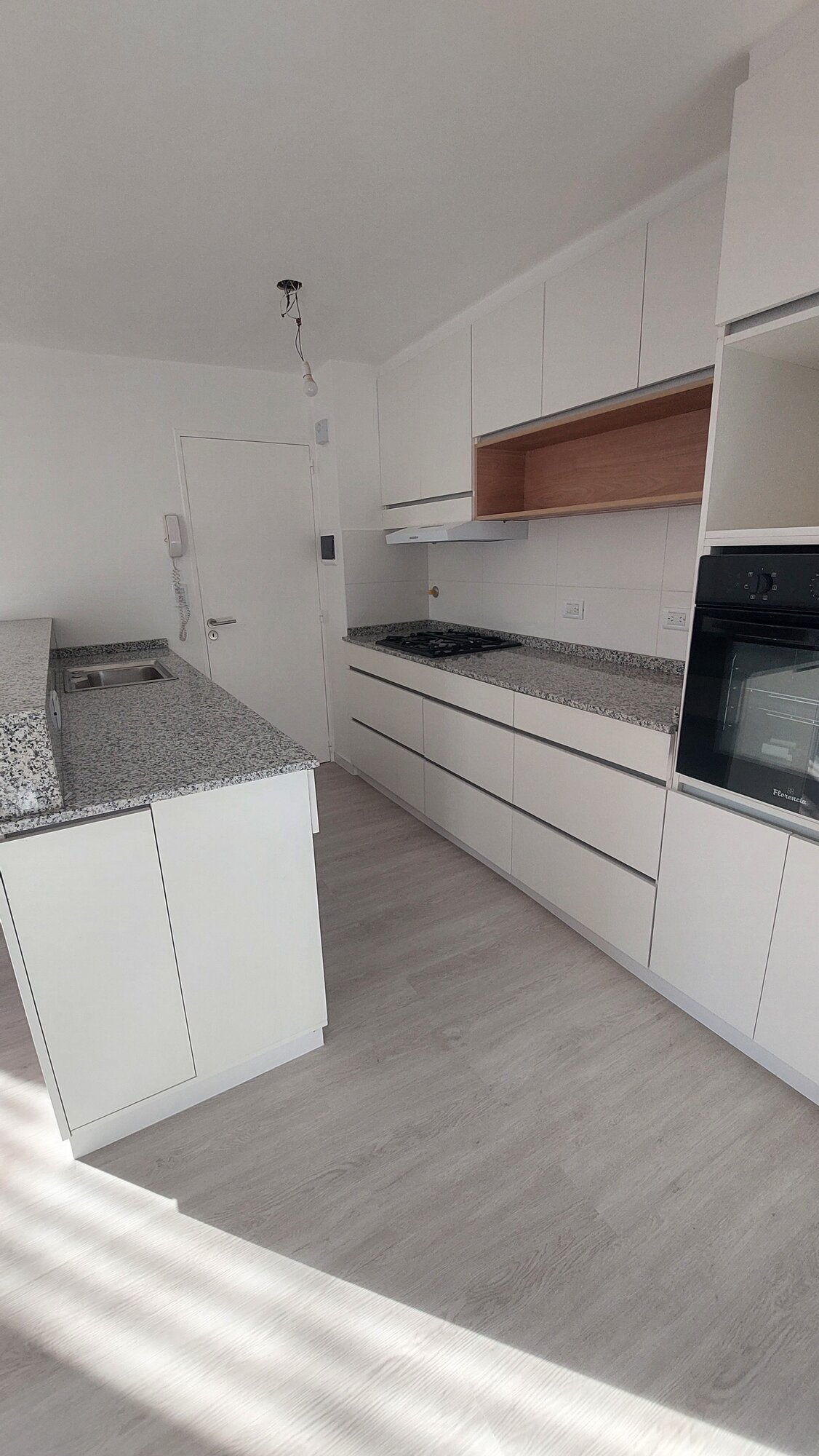 Barra de cocina con isla
